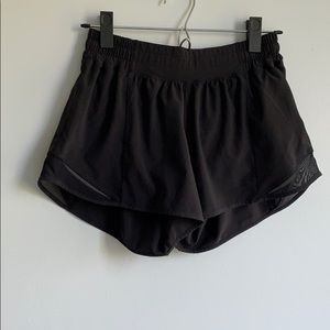 LuLulemon black shorts